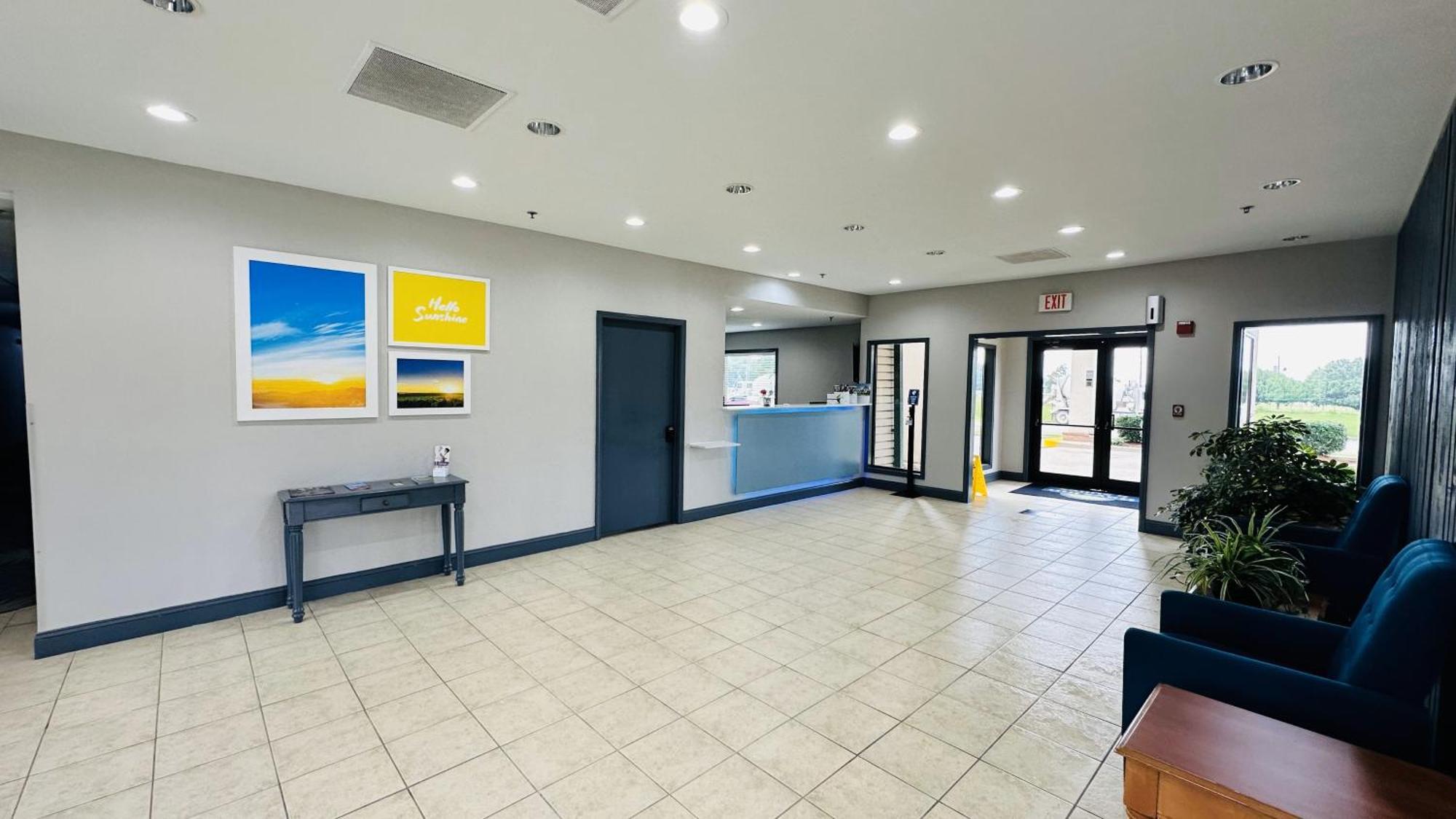 Days Inn & Suites By Wyndham Wynne Екстер'єр фото