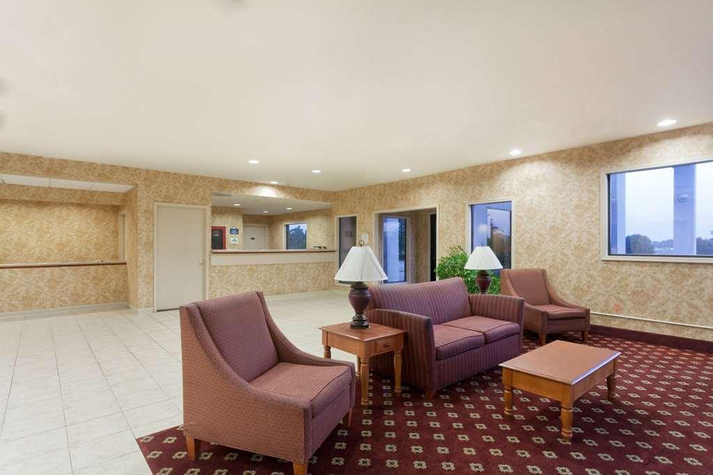 Days Inn & Suites By Wyndham Wynne Інтер'єр фото